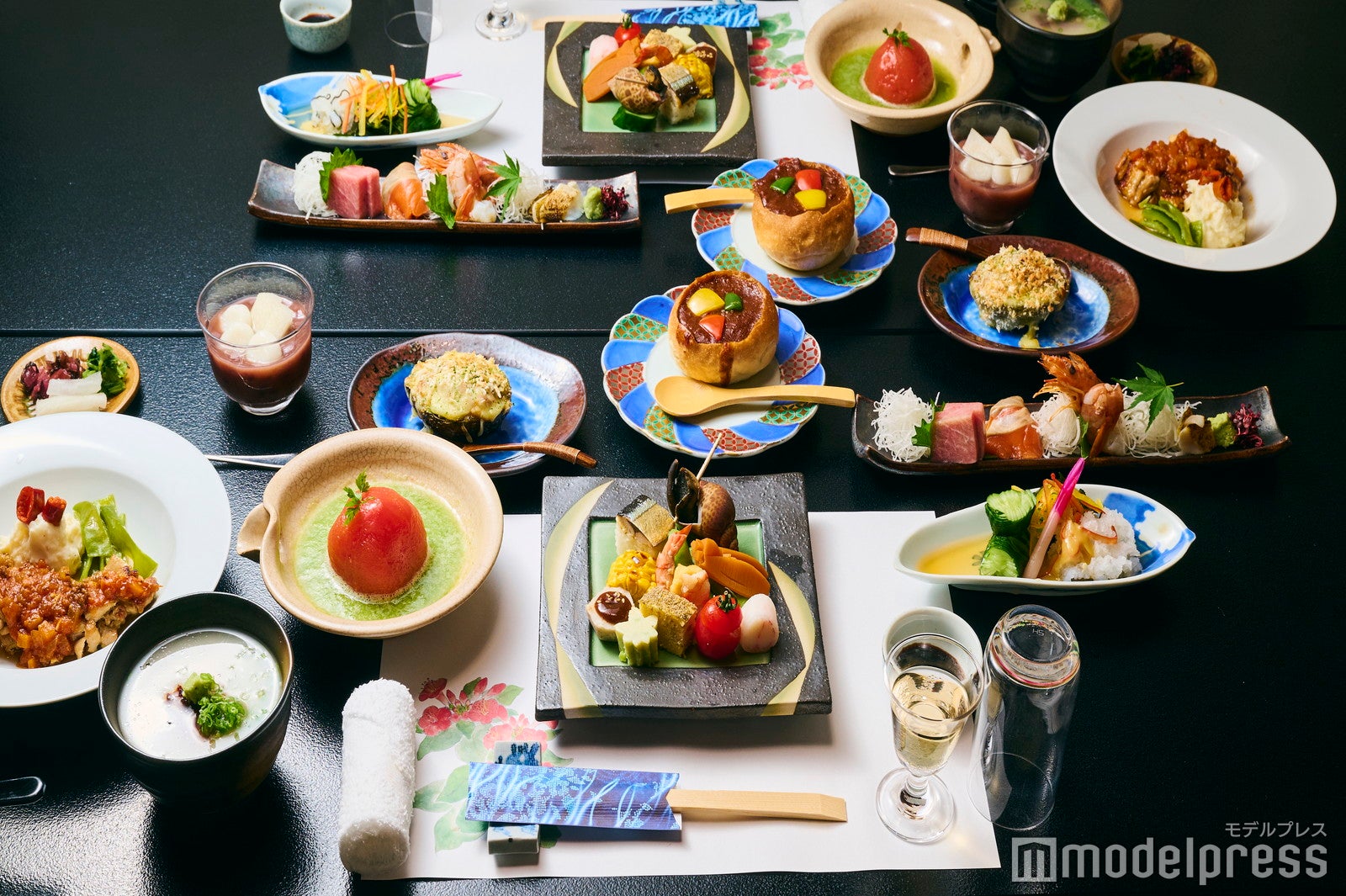 木屋旅館（C）モデルプレス