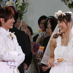 青山テルマ 湘南乃風 Red Riceと1年ぶりの共演 Girl Next Doorもミニスカで熱唱 モデルプレス