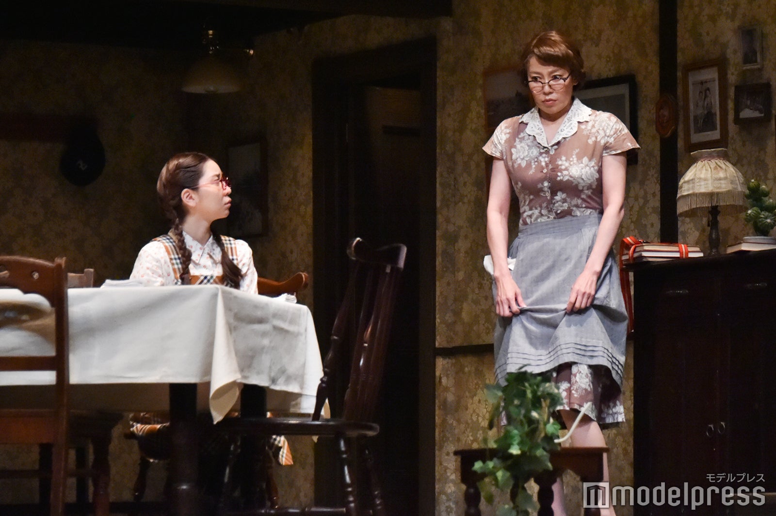 岩田華怜、須藤理彩／「ブライトン・ビーチ回顧録」フォトコール （C）モデルプレス