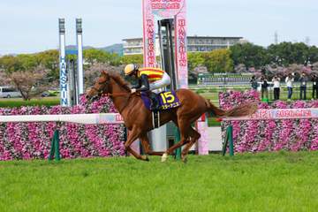 【桜花賞】1番人気のスターアニスが完勝でG1.2勝目を挙げる