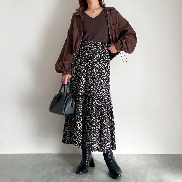 cocaフロントスリットニット cocaフロントスリットニットと豹柄スカートコーデ