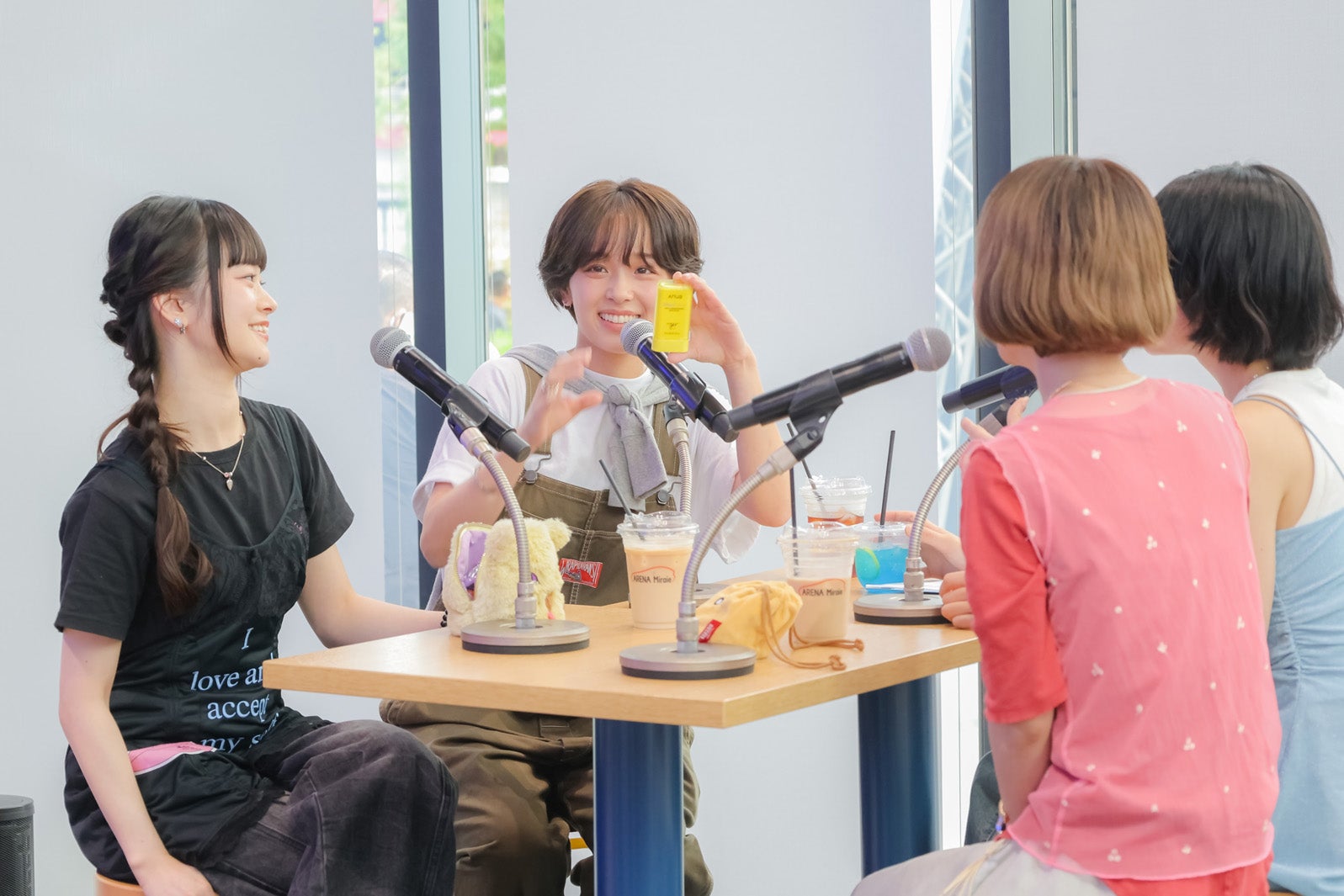 Podcastの公開収録（C）ヨシモリユウナ、樋口隆宏、石井亜希、岩本弘基