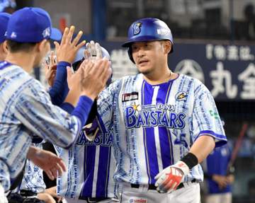 DeNA7月負けなし5連勝！借金10まで減少 筒香が逆転V2ランなど3打点 先発・東は7回2失点で7勝目