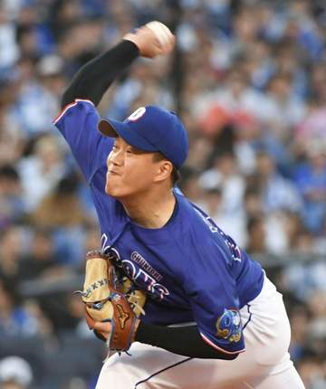 中日・柳にアクシデント 右腕にライナー直撃で倒れ込む ベンチ裏へ治療後に再びマウンドへ「頑張れ、頑張れ、柳コール」を受けて続投に歓声