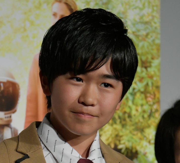 鈴木福の左利きの悩みに共感の声 今日は 左利きの日 ギター抱えた姿も公開 モデルプレス 鈴木福の左利きの悩みに共感の声 今日は 左利きの日 ギター抱えた姿も公開 モデルプレス