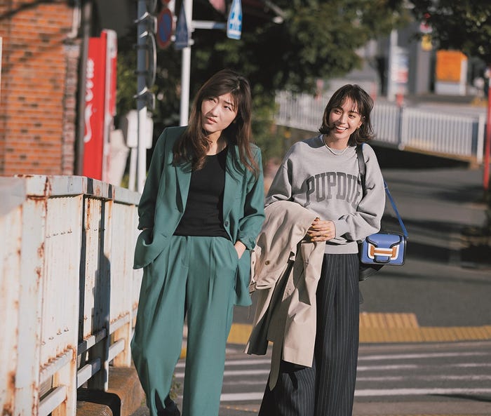 ヒコロヒー、滝沢カレン/「Oggi」4月号より(画像提供:小学館)