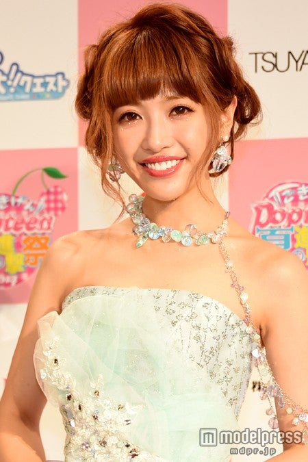 くみっきー、交際質問に意味深な笑顔