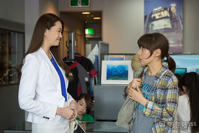 観月ありさ、仲里依紗(画像提供:テレビ東京)