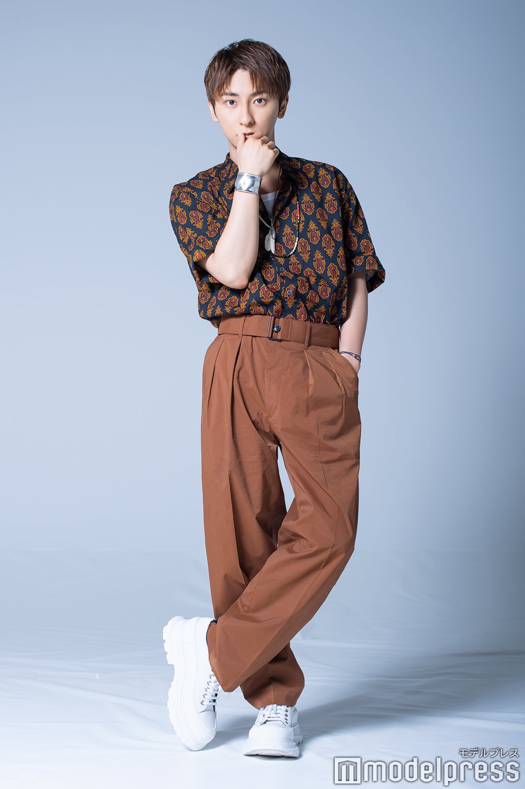 與真司郎（C）モデルプレス