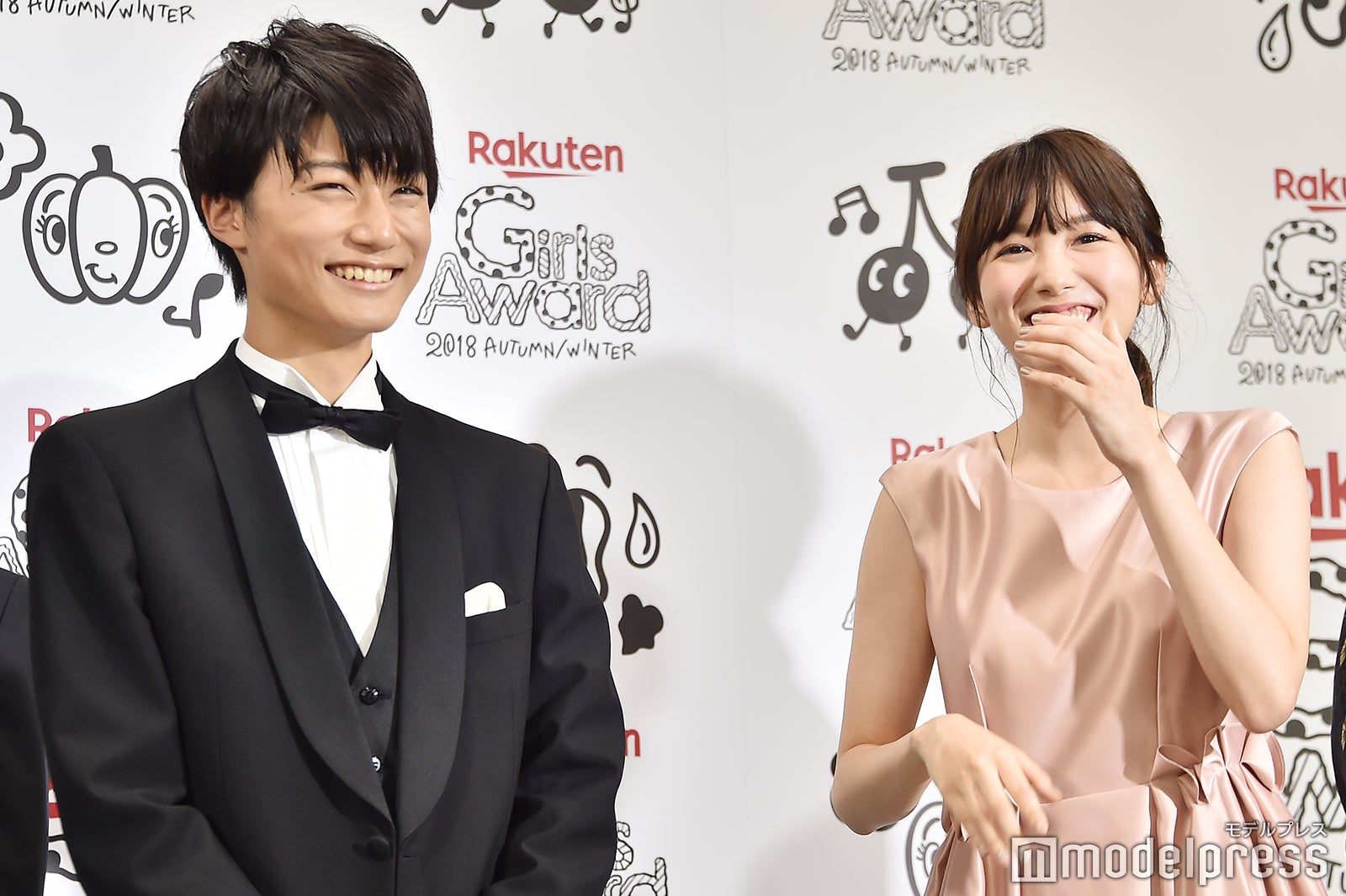 飯豊まりえ、グランプリ獲得のイケメンを絶賛「瞳が綺麗」 年齢知り驚く＜GirlsAward 2018 A／W＞