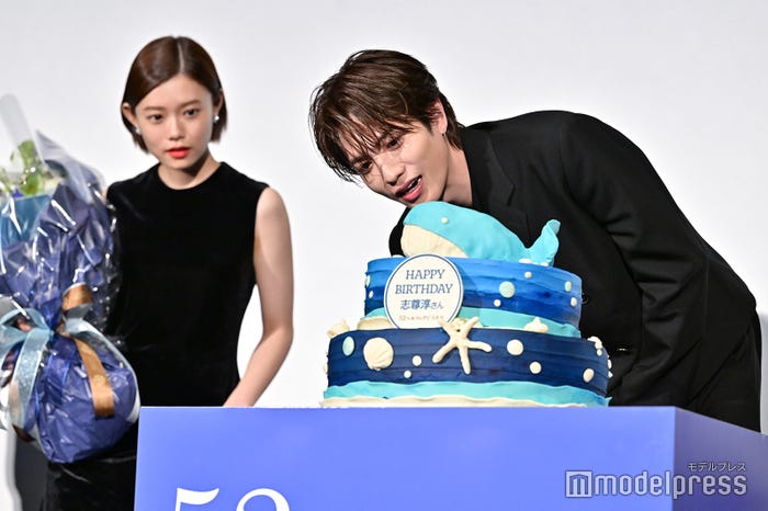 杉咲花、志尊淳(C)モデルプレス