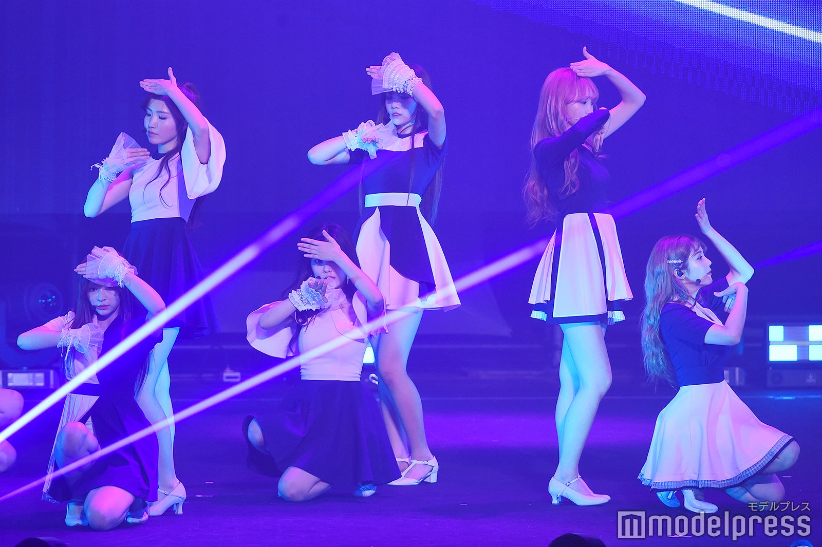 IZ*ONE（C）モデルプレス