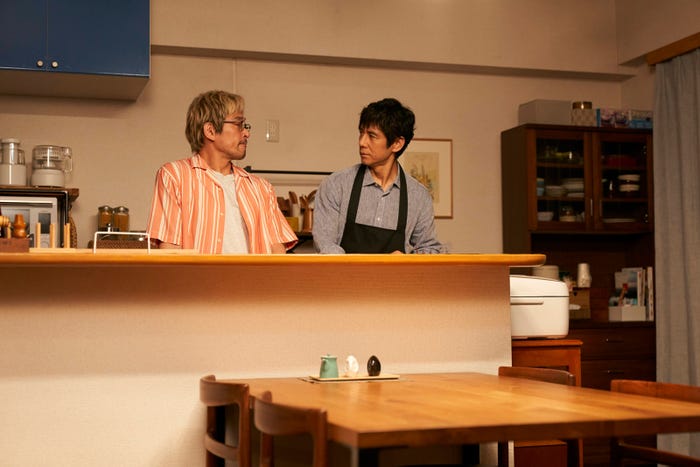 内野聖陽、西島秀俊「きのう何食べた? season2」第7話より(C)「きのう何食べた? season2」製作委員会(C)よしながふみ/講談社