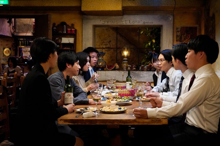 二宮和也、藤原丈一郎ら(C)2023「アナログ」製作委員会 (C)T.N GON Co., Ltd.