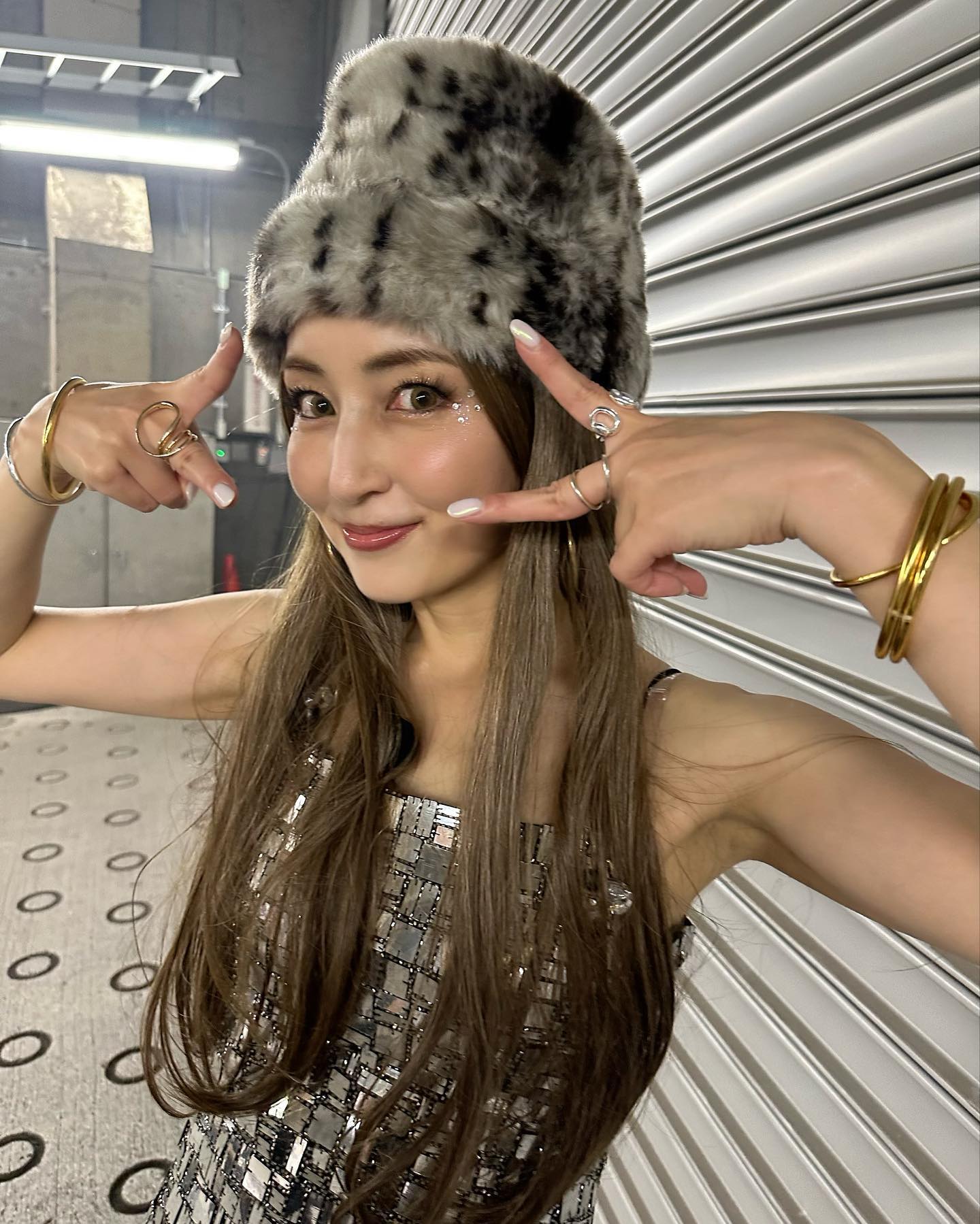 矢田亜希子“90年代ギャル”姿を披露「かわいすぎ」「現役」と反響殺到