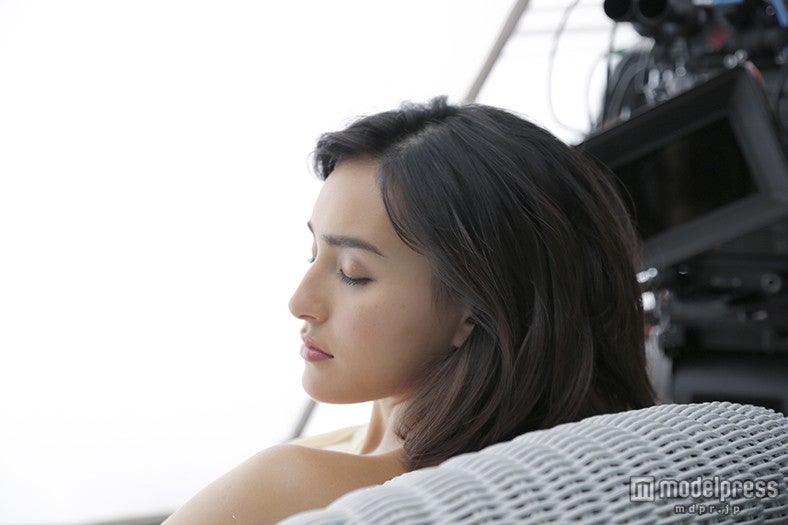 長谷川潤／CMメイキングカットより