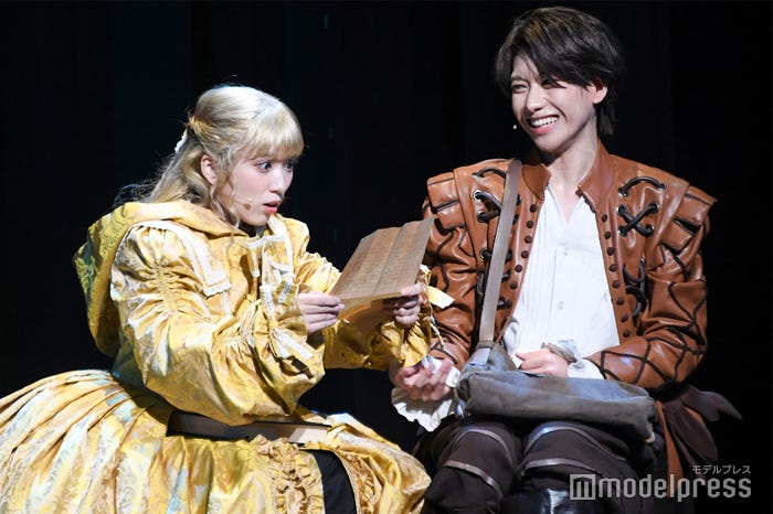 矢吹奈子、大東立樹(C)モデルプレス