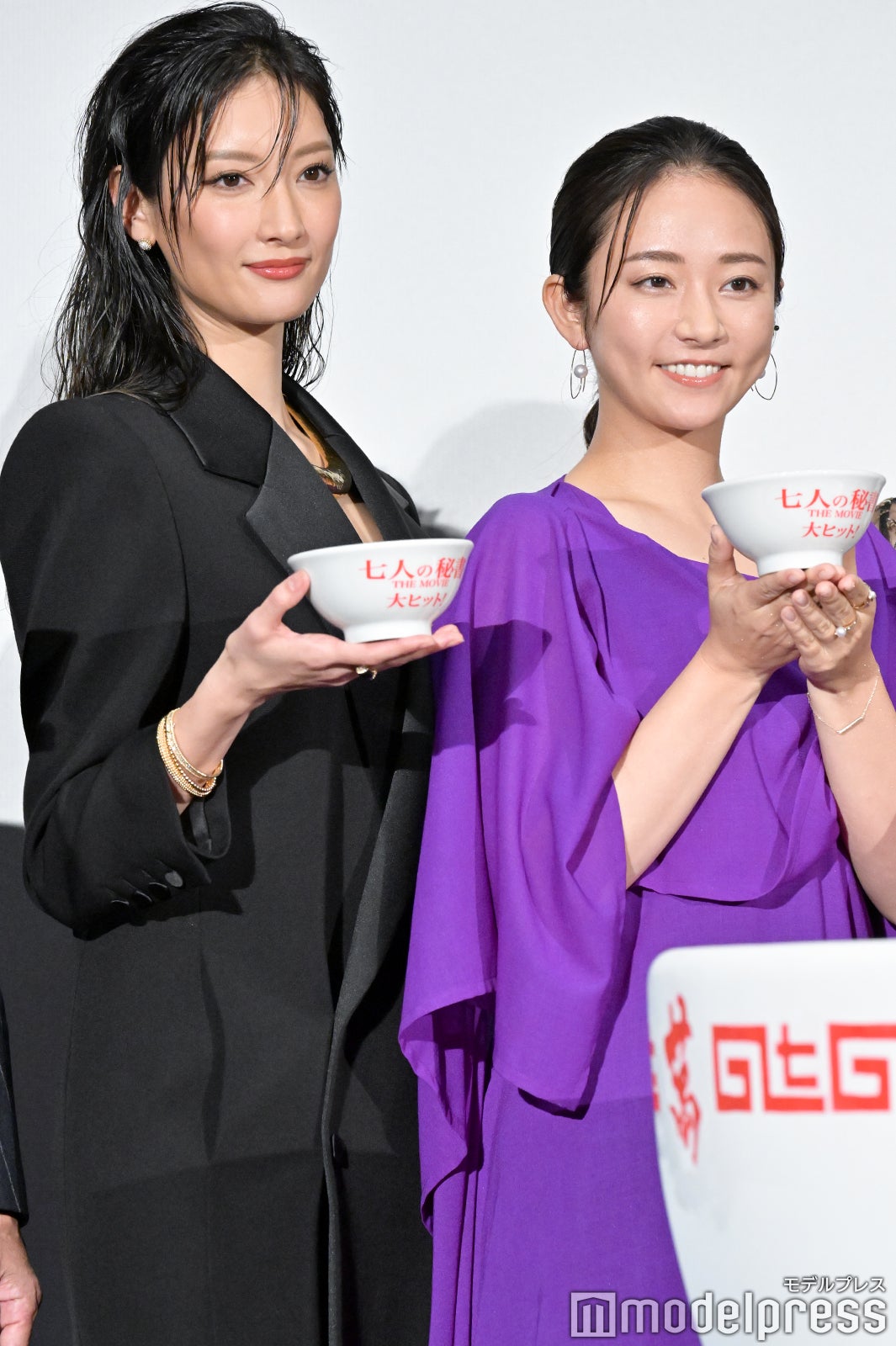 菜々緒、木村文乃 （C）モデルプレス