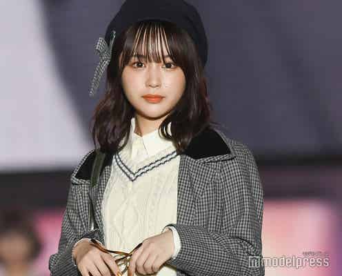 なえなの、ミニスカ姿で白肌美脚披露 プレッピールックが可憐な雰囲気<関コレ2021A/W>