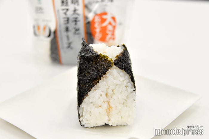 大きなおむすび 明太子と鮭マヨネーズ(C)モデルプレス