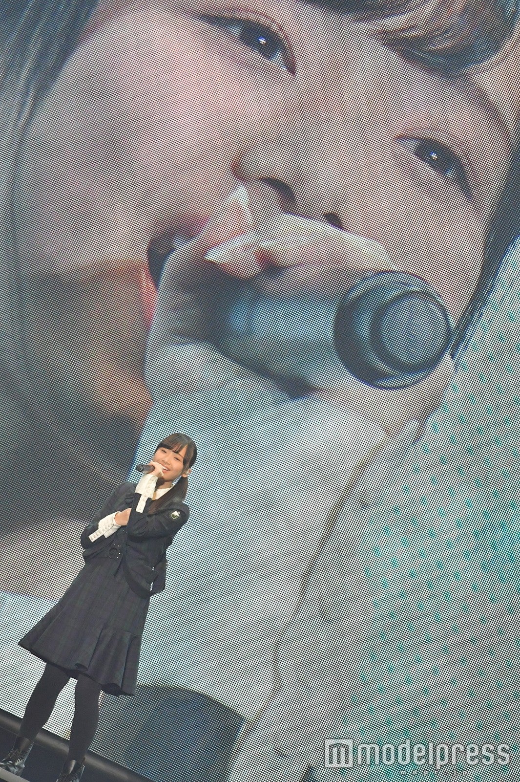 濱岸ひよりモデルプレス