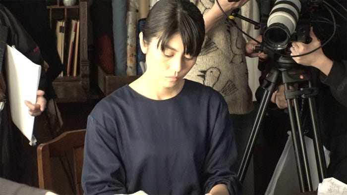 芳野友美(C)カンテレ