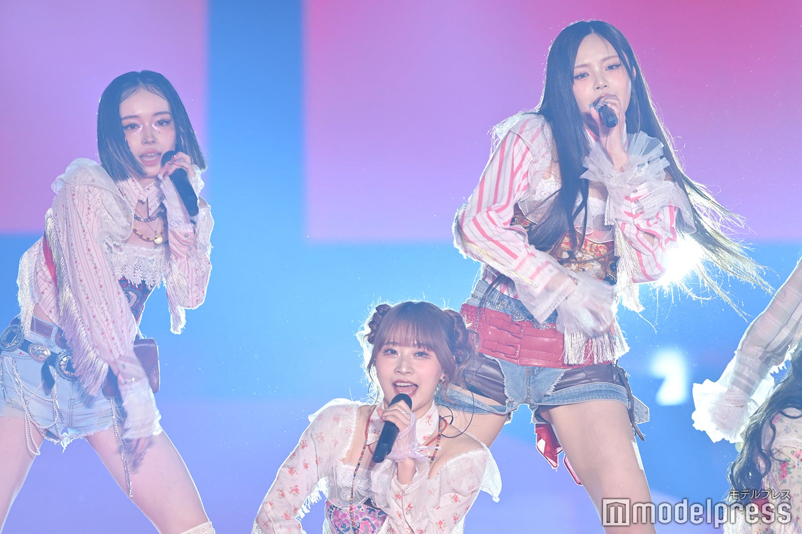 Aguri（アグリ）、Yui（ユイ）、Riria（リリア）（C）モデルプレス