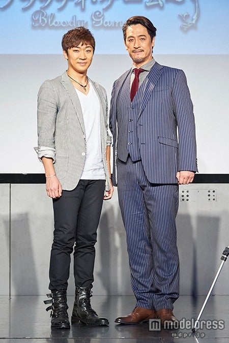 （左から）ソン•ヨンジン、橋本さとし／撮影：難波亮