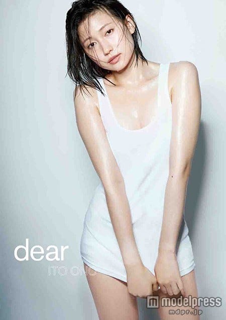 大野いと写真集『dear』(6月25日発売、ワニブックス刊)撮影:NDCHOW