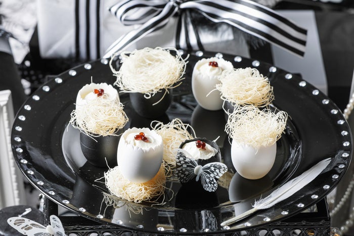 モノクロ・ゴシックパーティー／画像提供：ベストブライダル