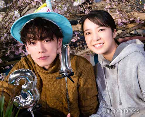 佐藤健&上白石萌音のYouTube生配信に密着 キュンとした瞬間、「恋つづ」最終回の秘めたメッセージを明かす「たけてれ」舞台裏も