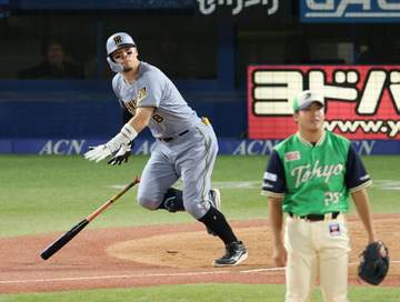 ヤクルトが痛恨負け越し 赤羽が6号ソロ含む3安打3打点の活躍で追い上げも届かず