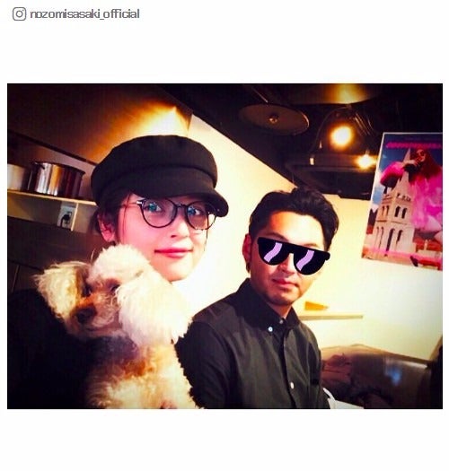 佐々木希（左）と兄（右）／Instagramより