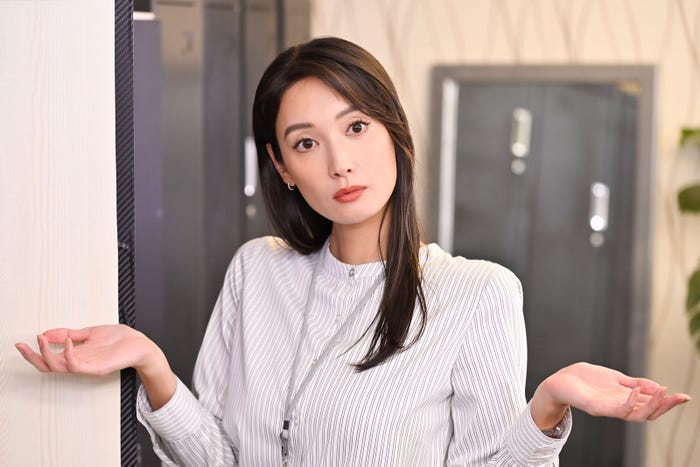 菜々緒「無能の鷹」第3話(C)テレビ朝日