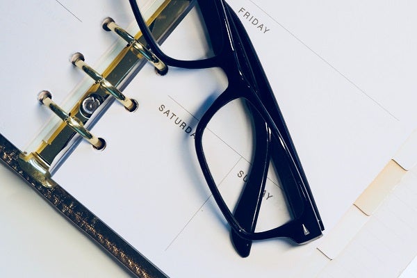 異性からモテる おでこにあるほくろの意味とは モデルプレス