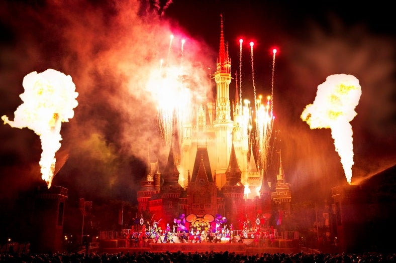 東京ディズニーランド「爽涼鼓舞」ザ・ファイナル※写真はイメージです（C）Disney