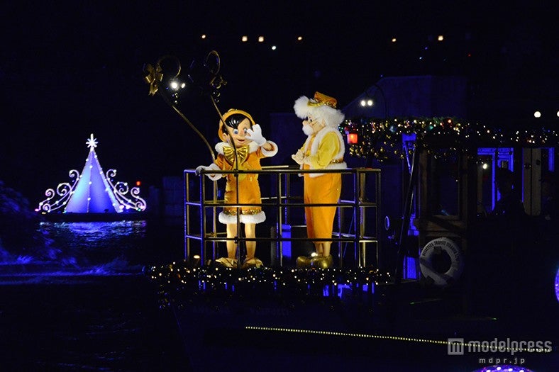 「カラー・オブ・クリスマス」ピノキオ、ゼペット