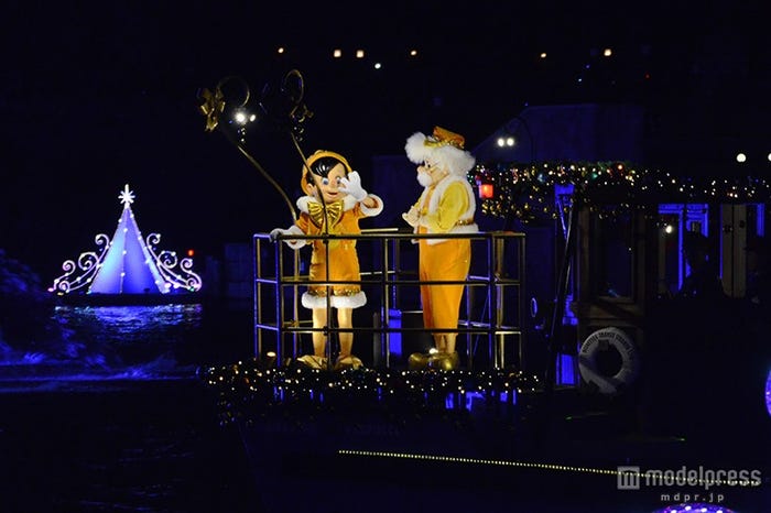 「カラー・オブ・クリスマス」ピノキオ、ゼペット