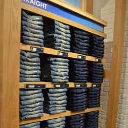 「AMERICAN EAGLE OUTFITTERS」東急プラザ表参道原宿店