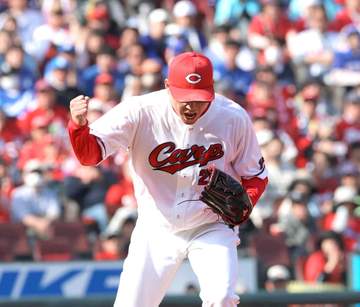 【プロ解説】持ち球全てを自在に操った広島・栗林 プロ初先発わずか95球で初完封のわけ