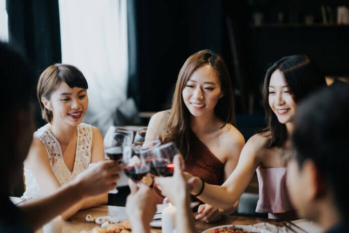 1:女子会大好き!