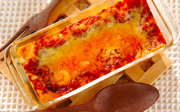 ミートソースは市販のものを使用、手軽にできるラザニア