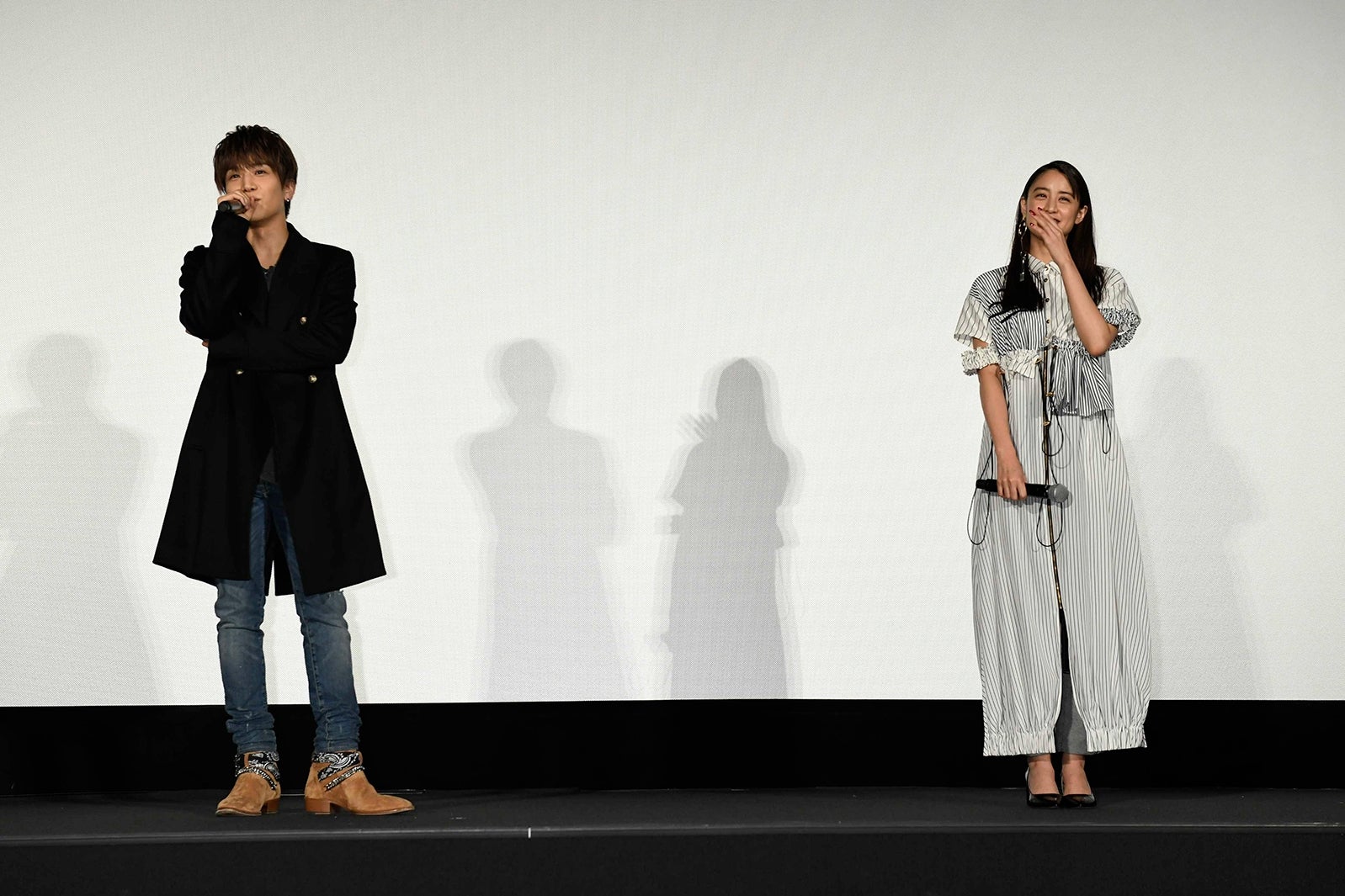 岩田剛典、山本美月（C）2018映画「去年の冬、きみと別れ」製作委員会
