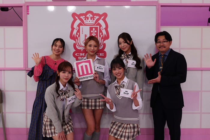 (上段左から)ベッキー、東みどり、さり、伊藤俊介(下段左から)桜木せりな、らんか(提供写真)