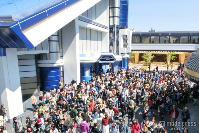 大行列になったスター・ツアーズ:ザ・アドベンチャーズ・コンティニュー