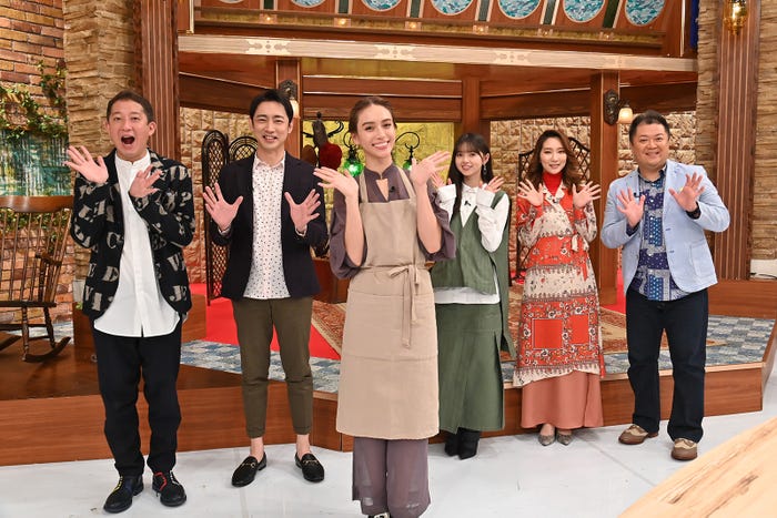 高橋茂雄、小泉孝太郎、滝沢カレン、齋藤飛鳥、ファーストサマーウイカ、小杉竜一 (C)テレビ朝日