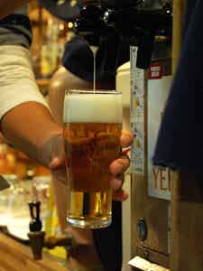 泣き上戸にムラムラ上戸 飲み会で迷惑な 酔っ払いエピソード モデルプレス 泣き上戸にムラムラ上戸 飲み会で迷惑な 酔っ払いエピソード モデルプレス