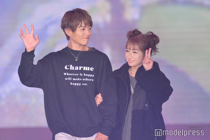 辻希美&杉浦太陽(C)モデルプレス