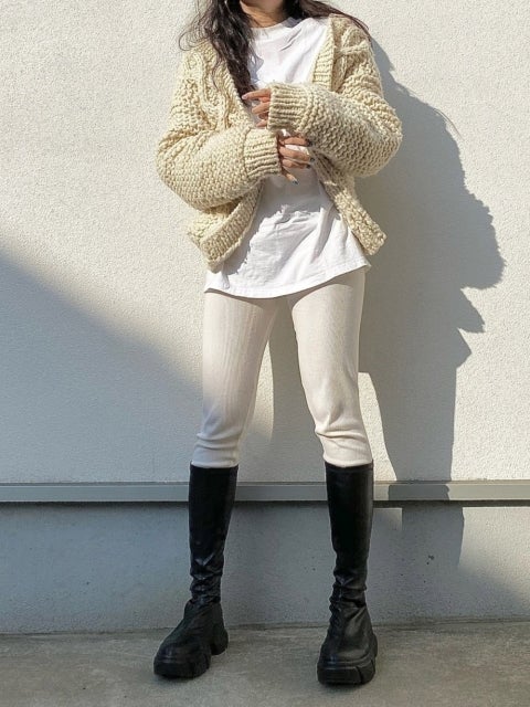 Gu 白ロングt が万能すぎ 1枚あって間違いなし おしゃれな着回しコーデ5選 モデルプレス Gu 白ロングt が万能すぎ 1枚あって間違いなし おしゃれな着回しコーデ5選 モデルプレス