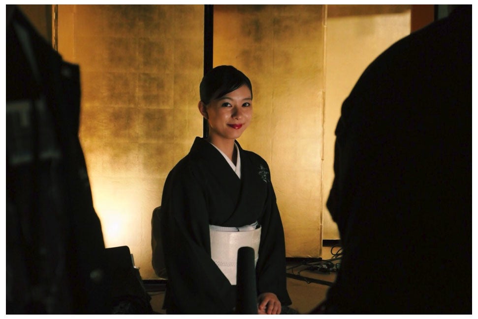 「高嶺の花」撮影現場での芳根京子のオフショット／芳根京子Instagramより